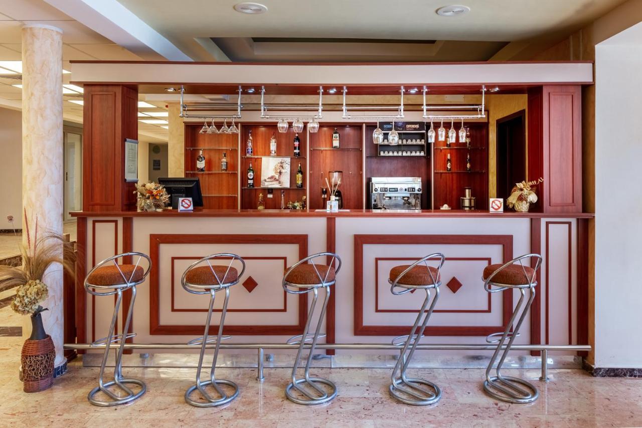 Hotel Cleopatra Сатурн Екстериор снимка
