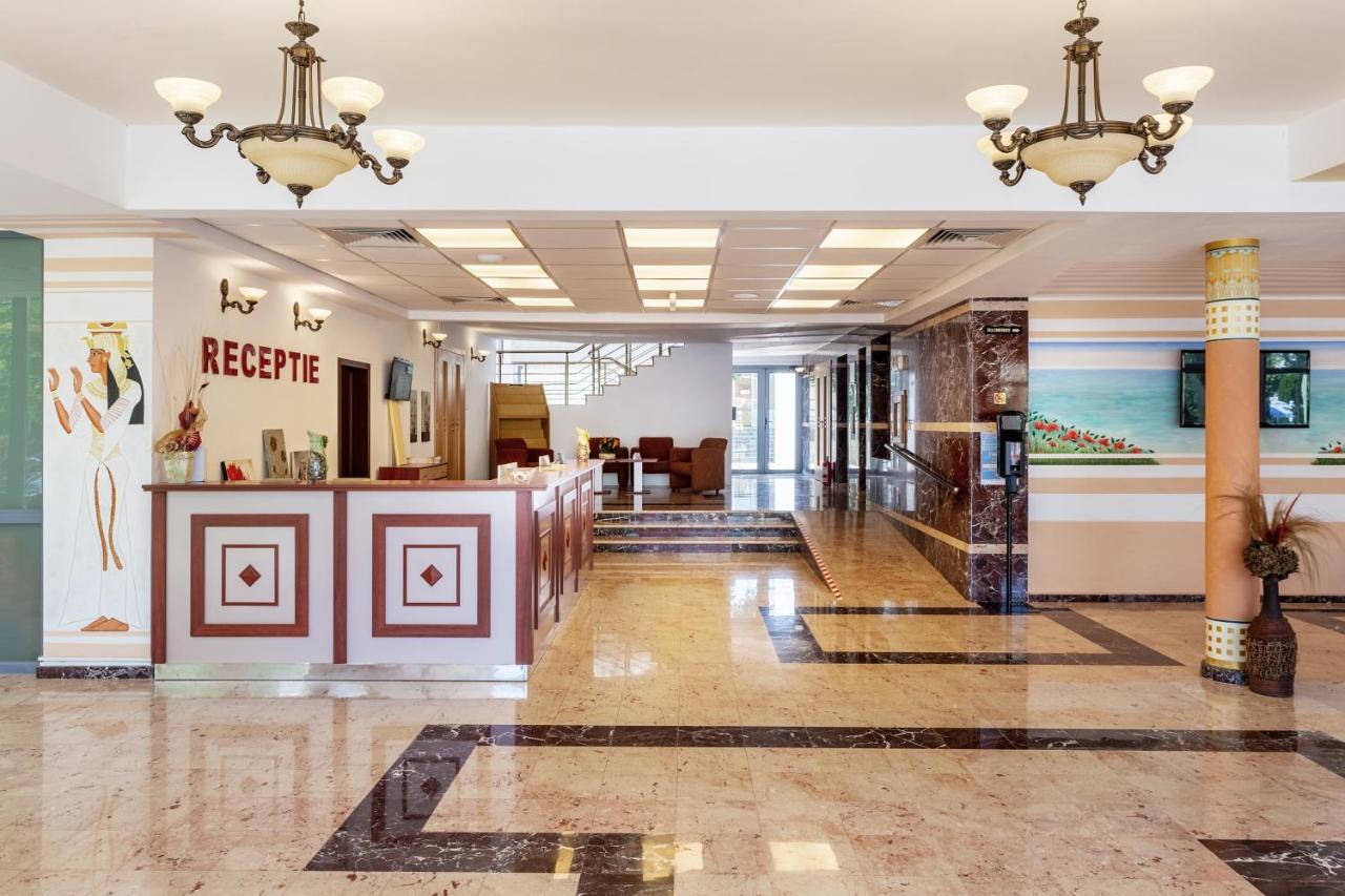 Hotel Cleopatra Сатурн Екстериор снимка