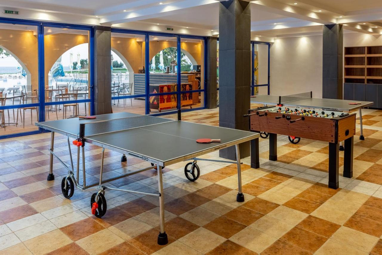 Hotel Cleopatra Сатурн Екстериор снимка