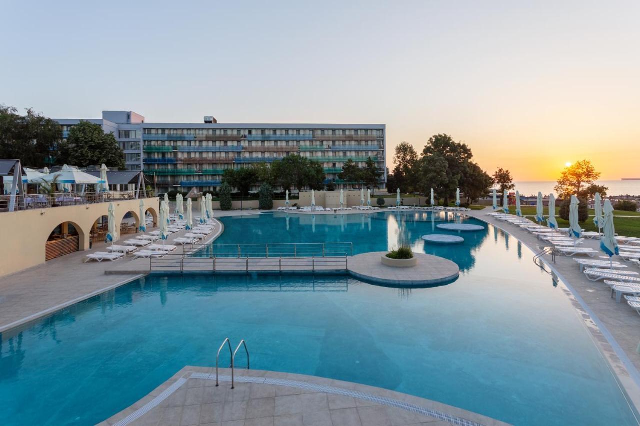 Hotel Cleopatra Сатурн Екстериор снимка