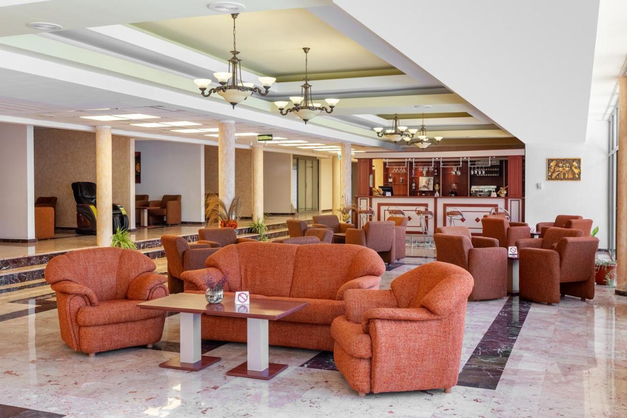 Hotel Cleopatra Сатурн Екстериор снимка