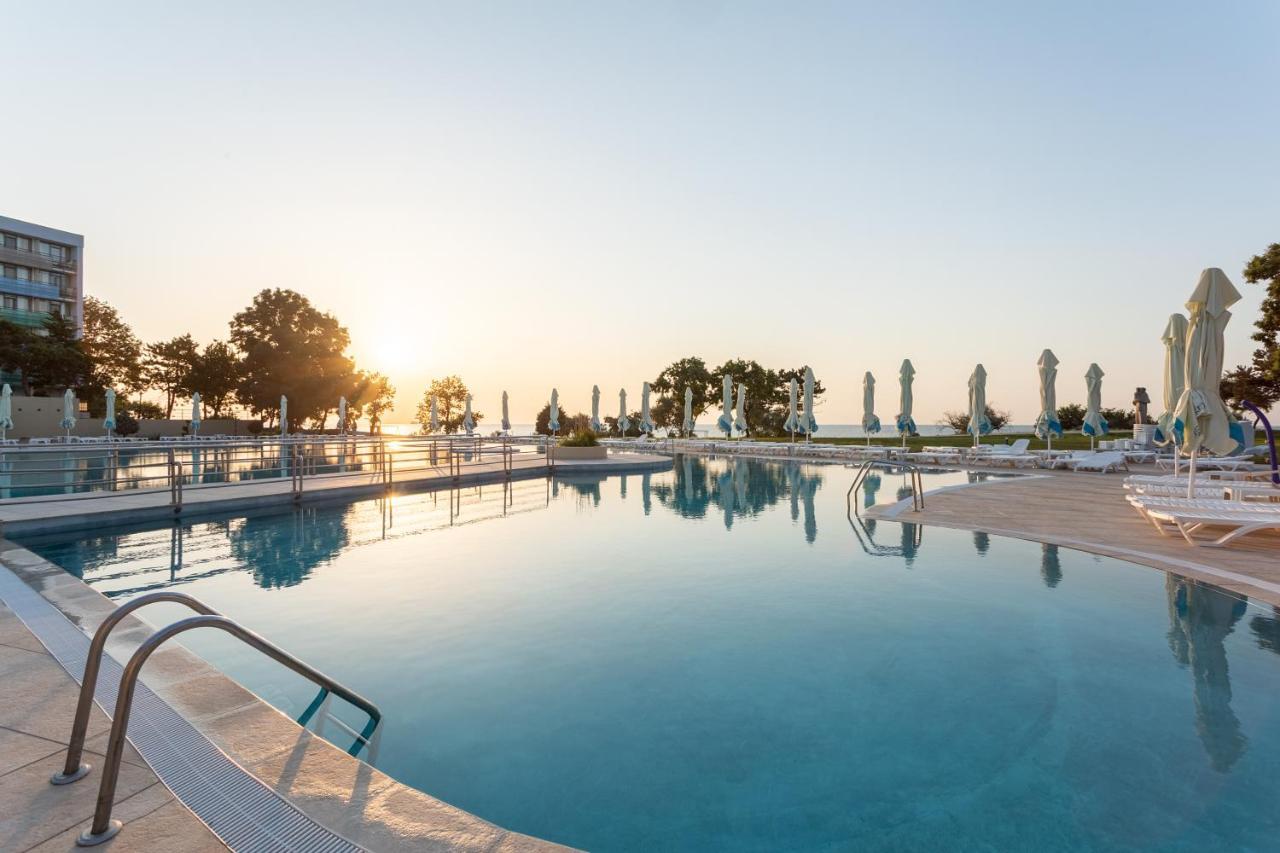 Hotel Cleopatra Сатурн Екстериор снимка