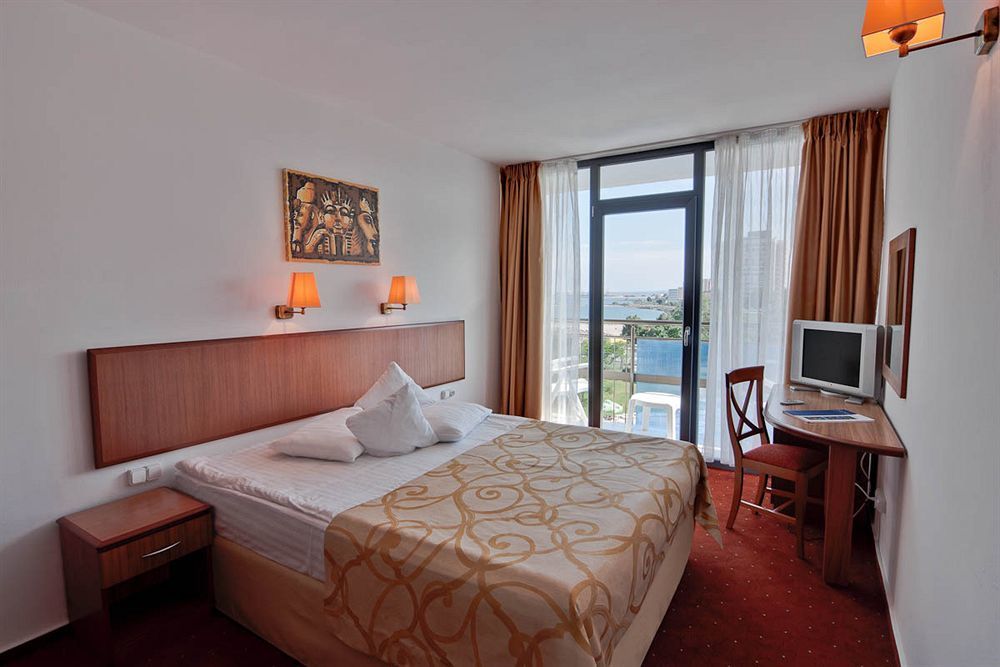 Hotel Cleopatra Сатурн Екстериор снимка