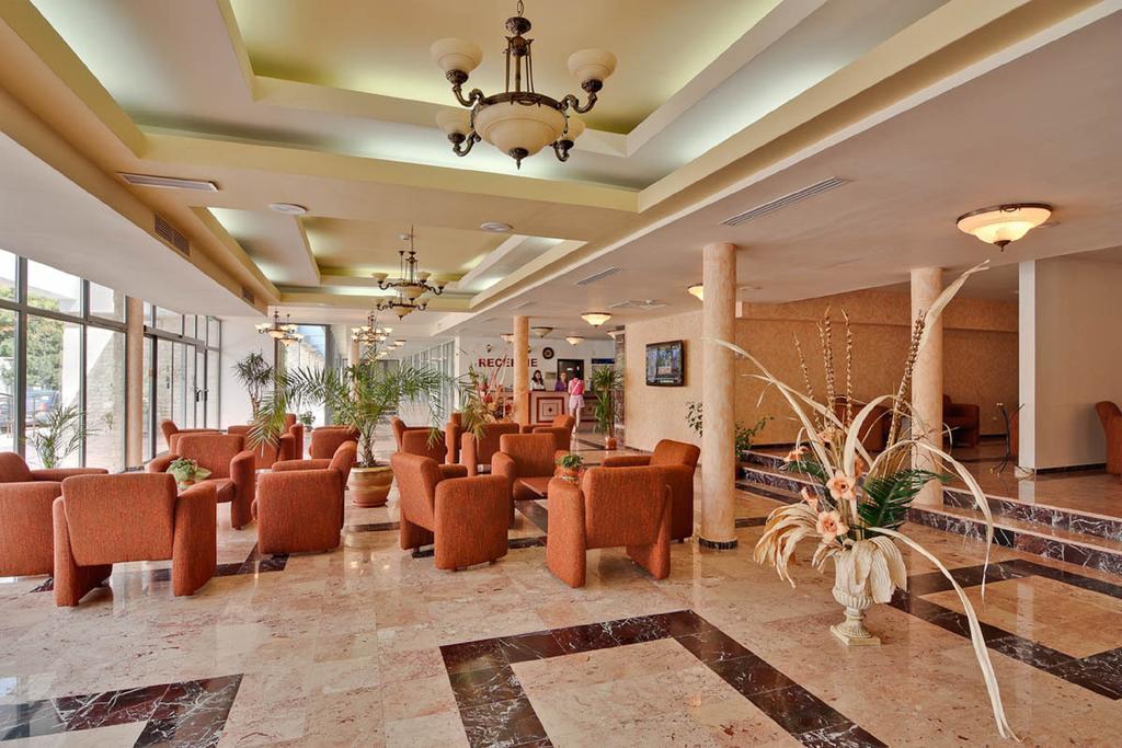 Hotel Cleopatra Сатурн Екстериор снимка
